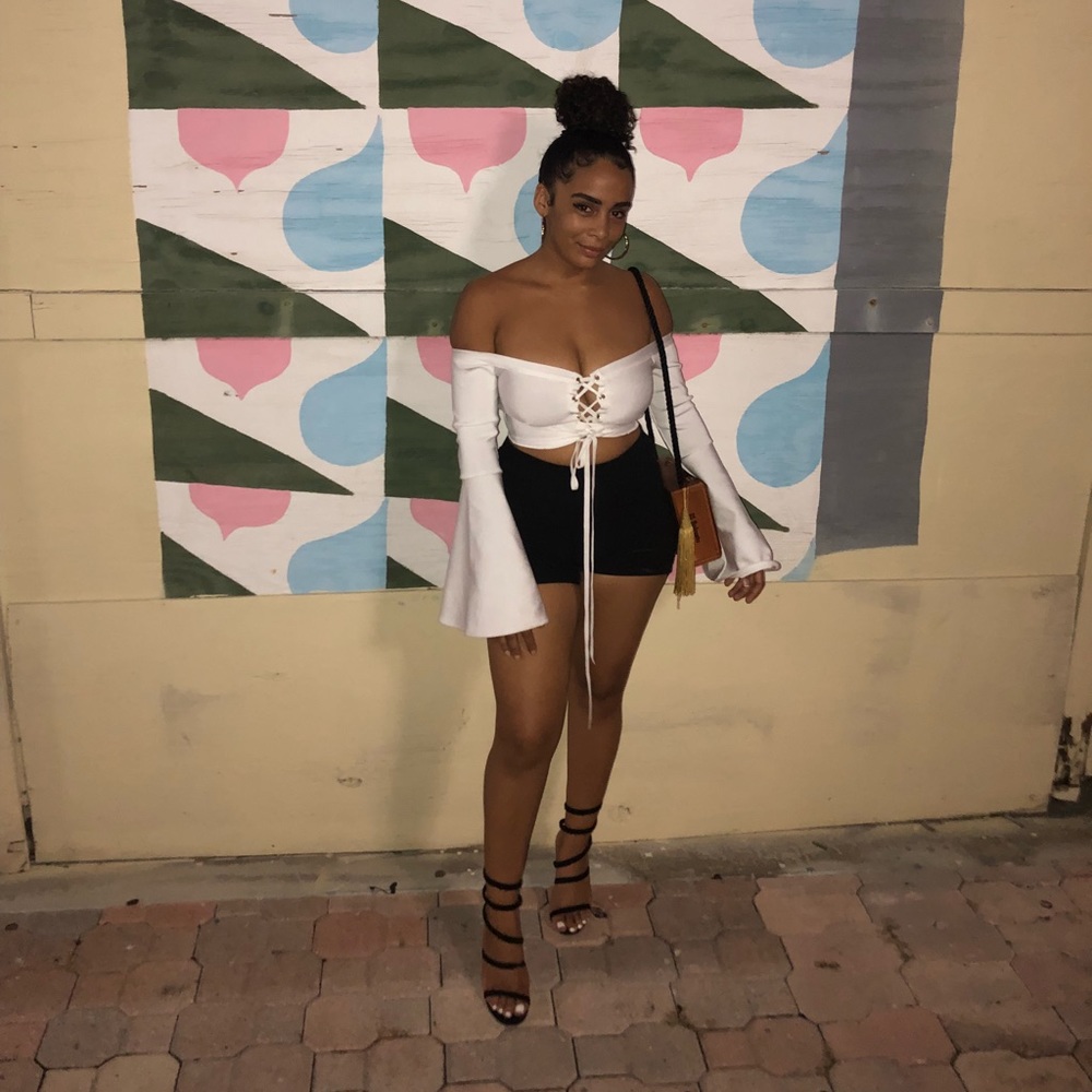 Meet your Posher, Lisbeni